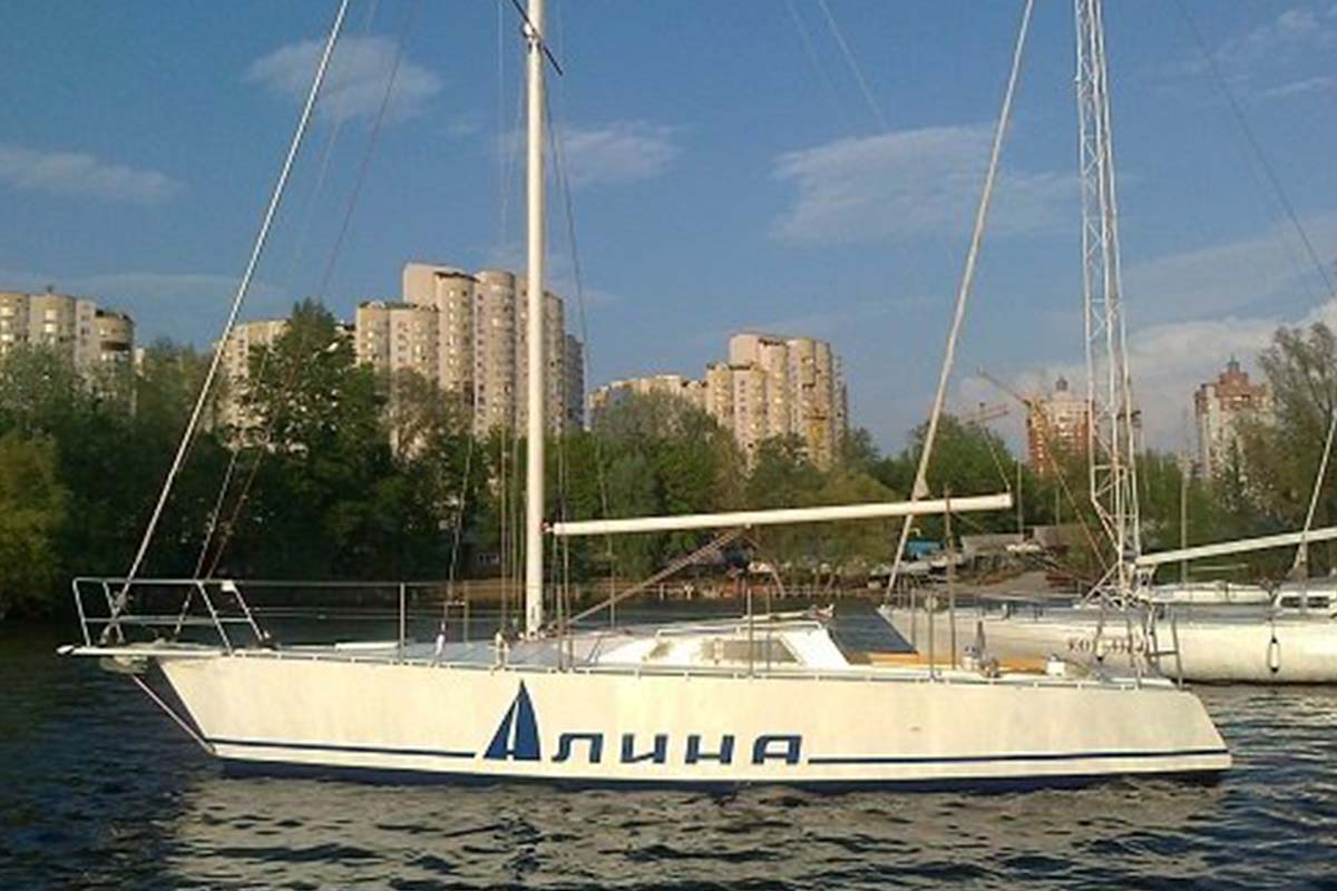 Парусна яхта «Аліна» 6