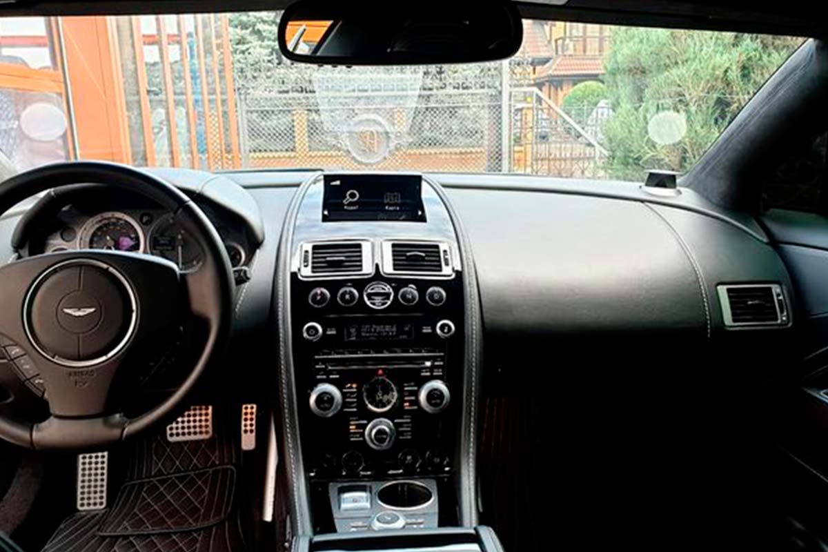 Aston Martin Rapide 5