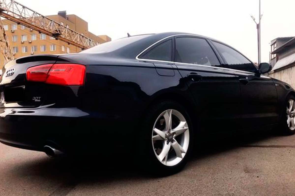 Sedan Audi A6 4