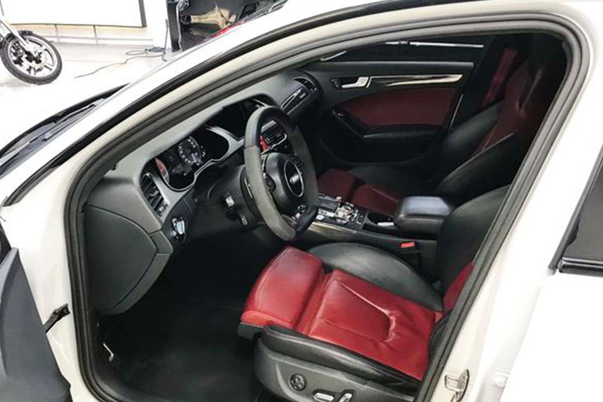 Sedan Audi S4 4