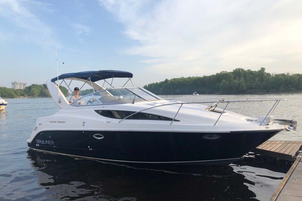 Круизная яхта Bayliner 285 2