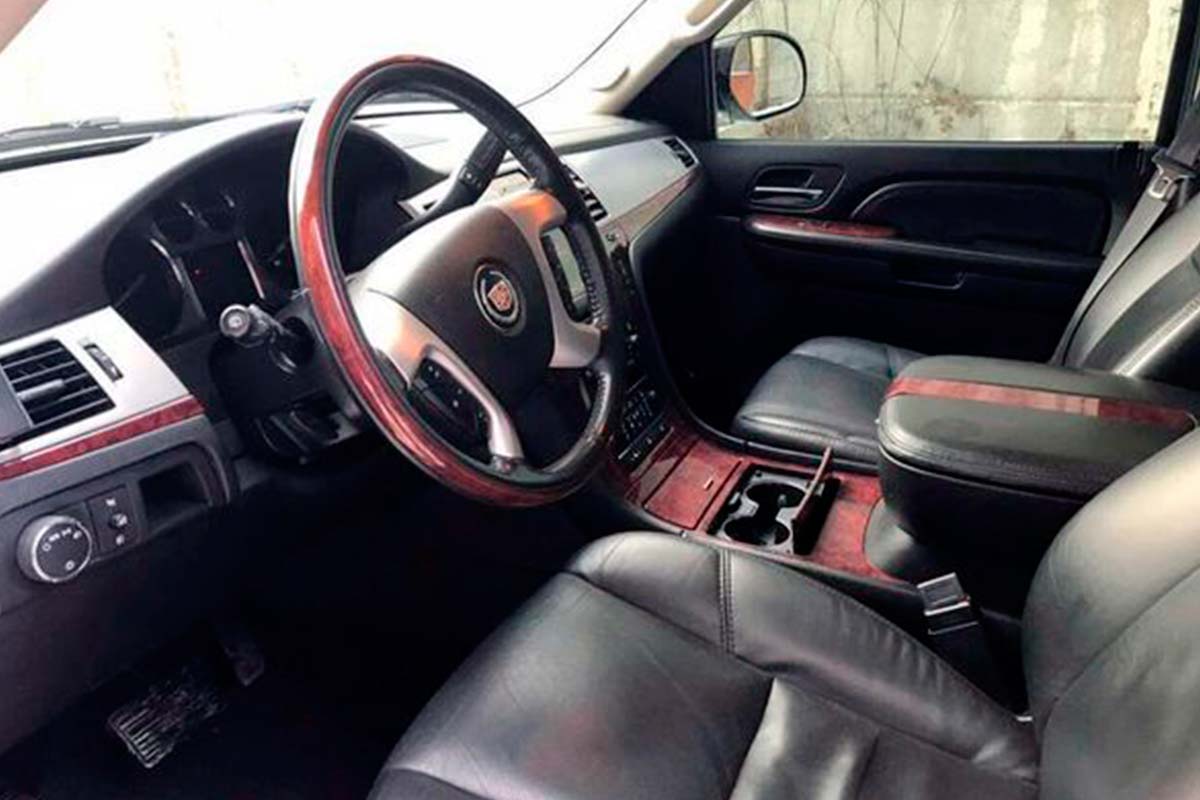 Black Cadillac Escalade 6