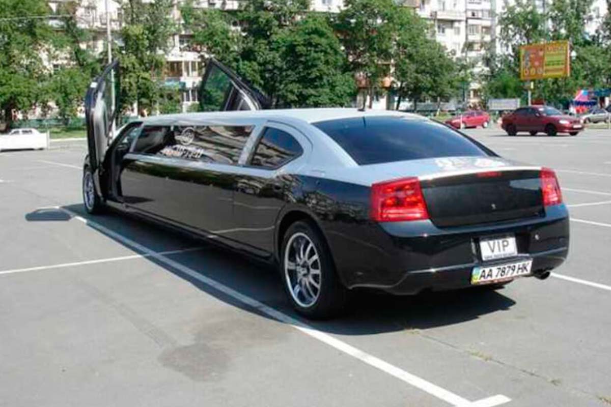 Лимузин Dodge Charger на 9 мест 6
