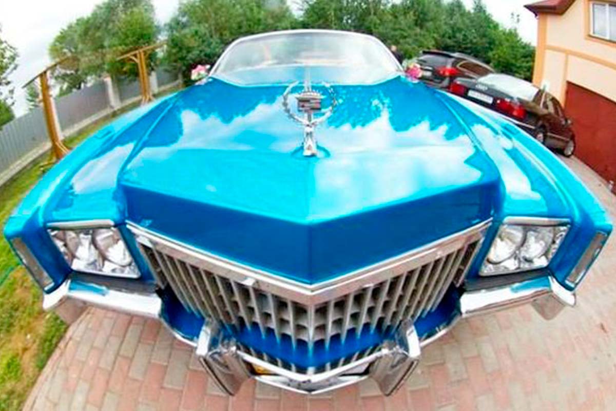 Ретро автомобиль Cadillac Eldorado 1