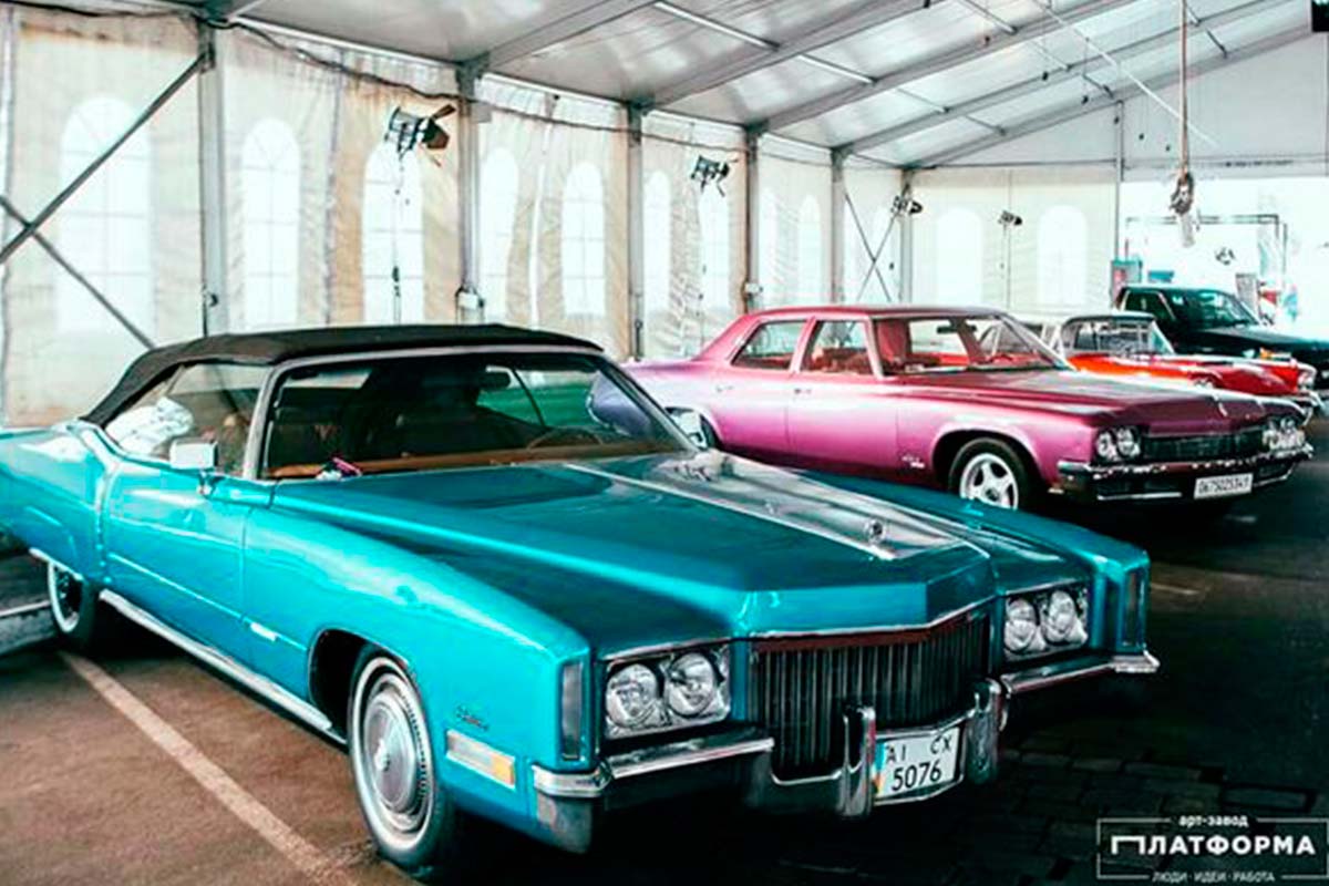 Ретро автомобиль Cadillac Eldorado 4