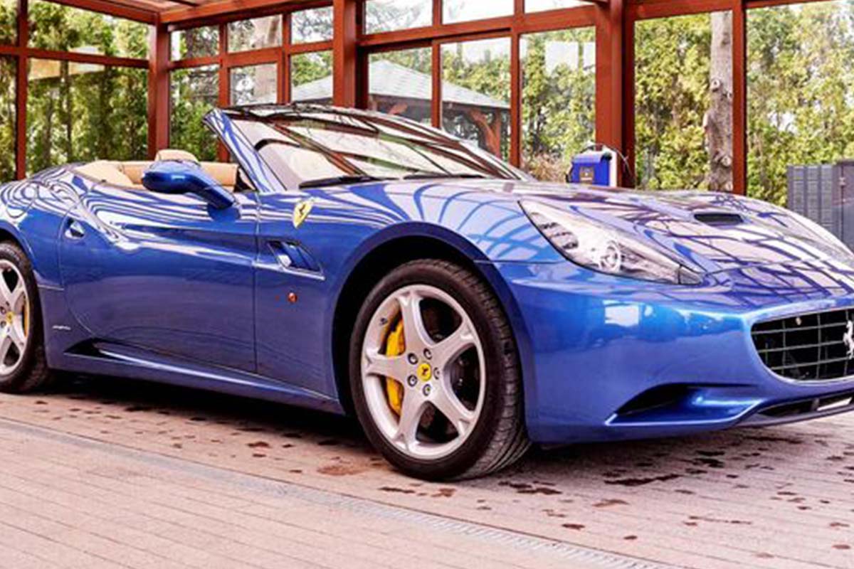 Ferrari California 1