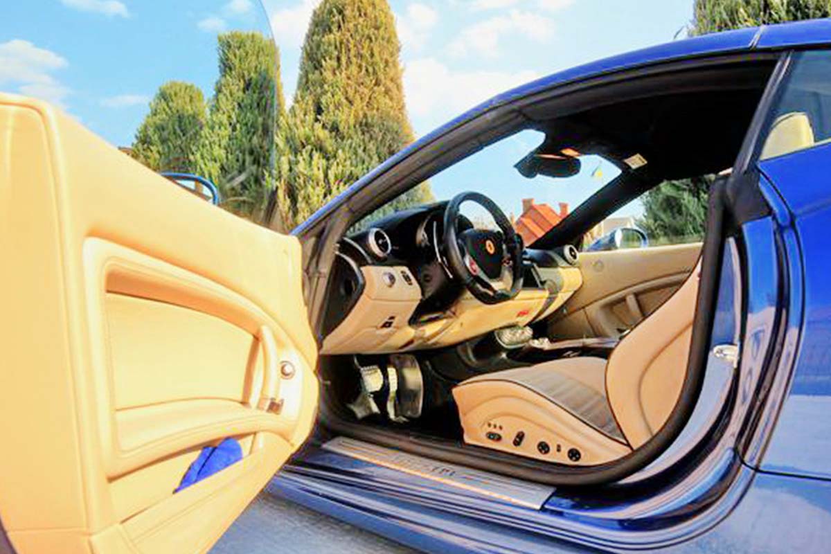 Ferrari California 6