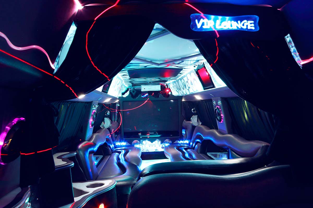 Лімузин Ford F-650 limo на 32 місця 5