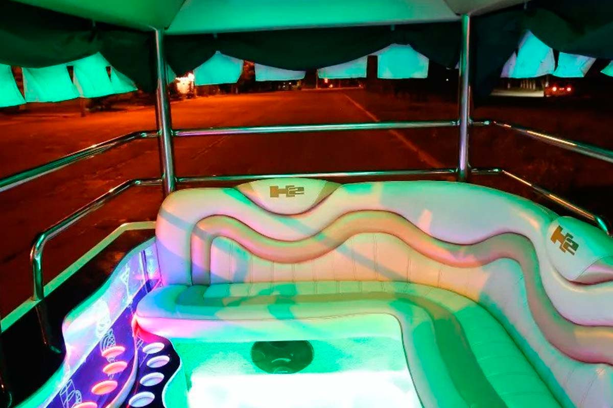 Hummer limousine 4
