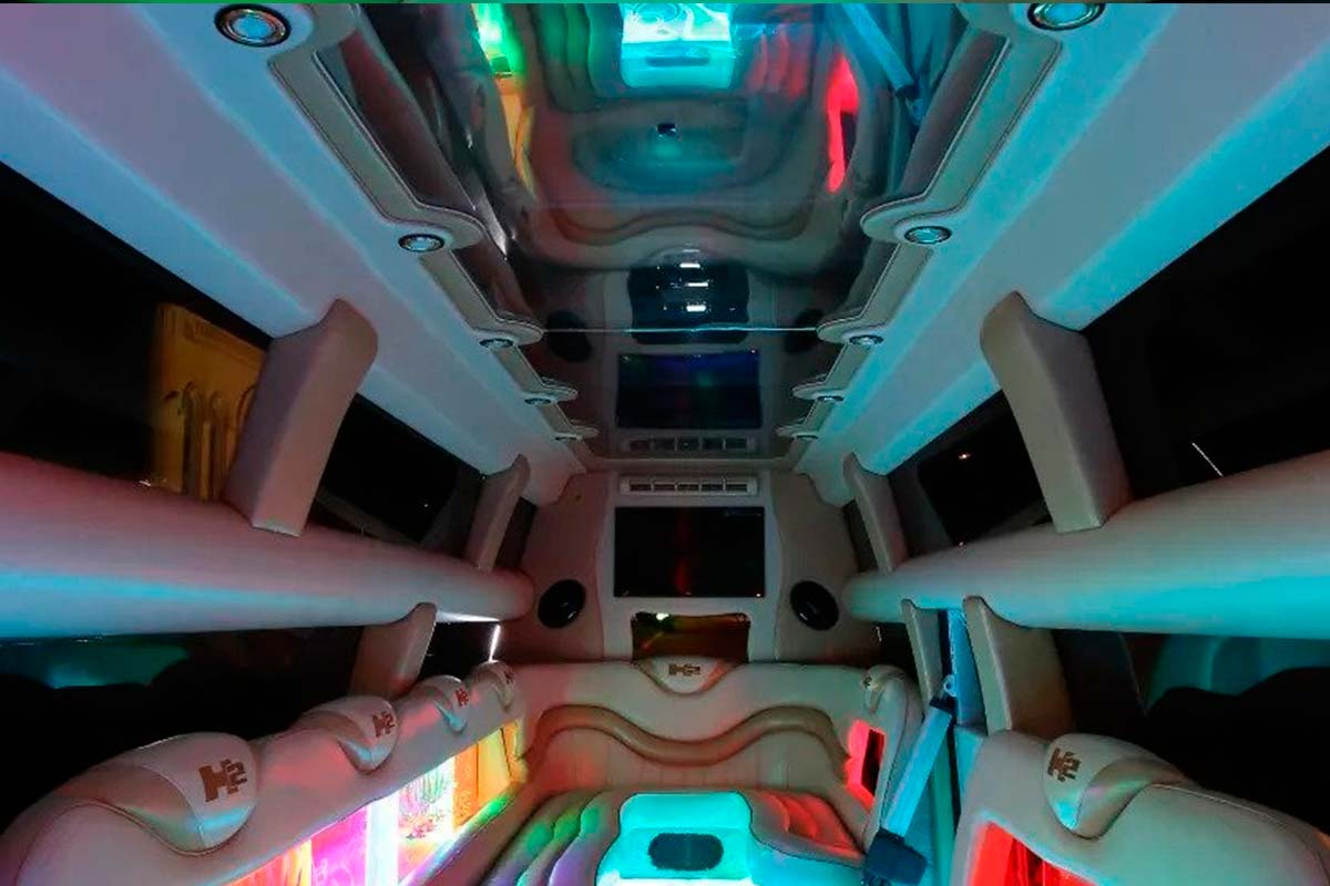 Hummer limousine 6