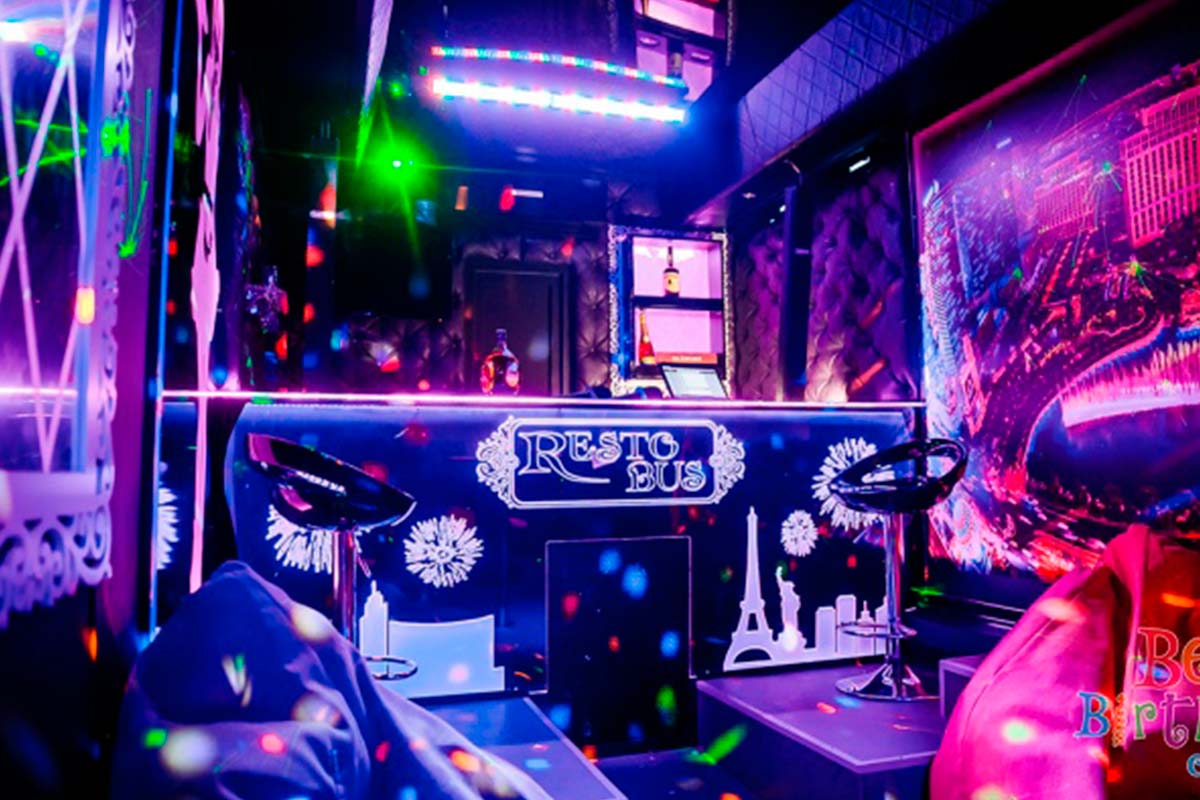 Дискотека на колесах в PartyBus RestoBus 3