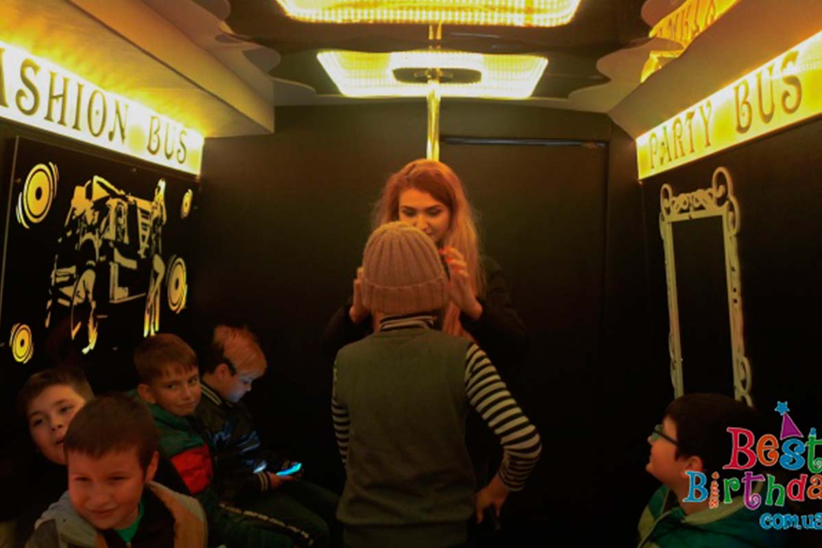 City quest for children in PartyBus 3