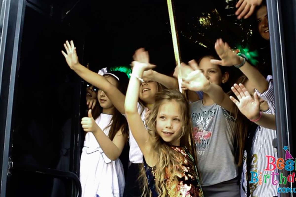 City quest for children in PartyBus 6
