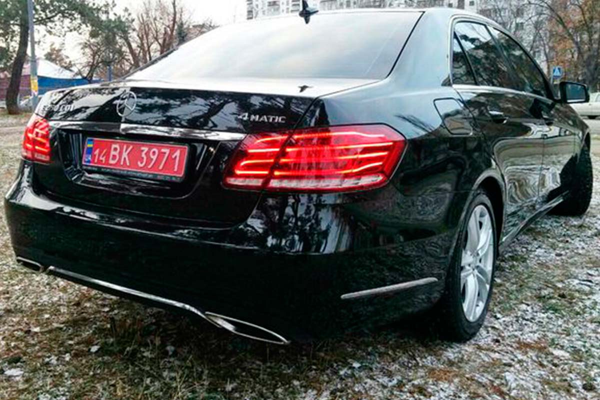 Sedan Mercedes W212 E250 3