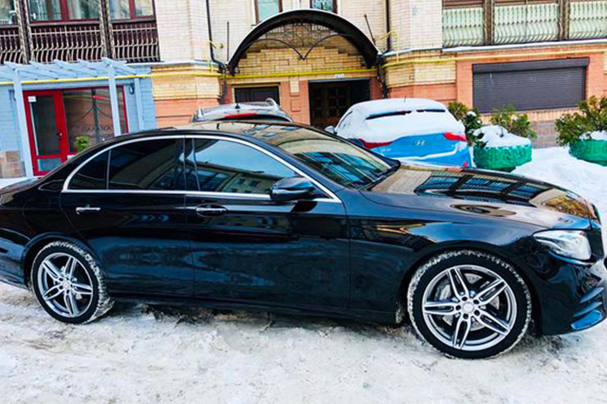 Mercedes W213 E300 5