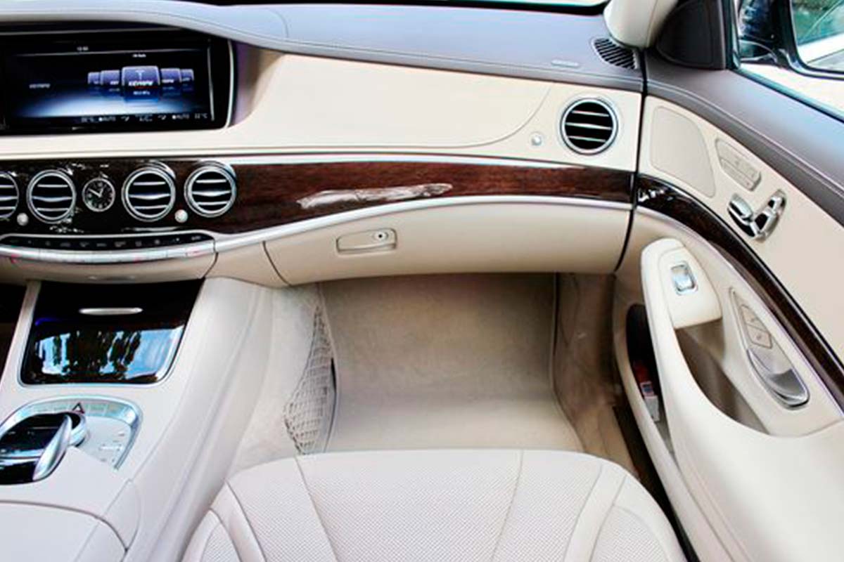 Седан Mercedes W222 S500L 1