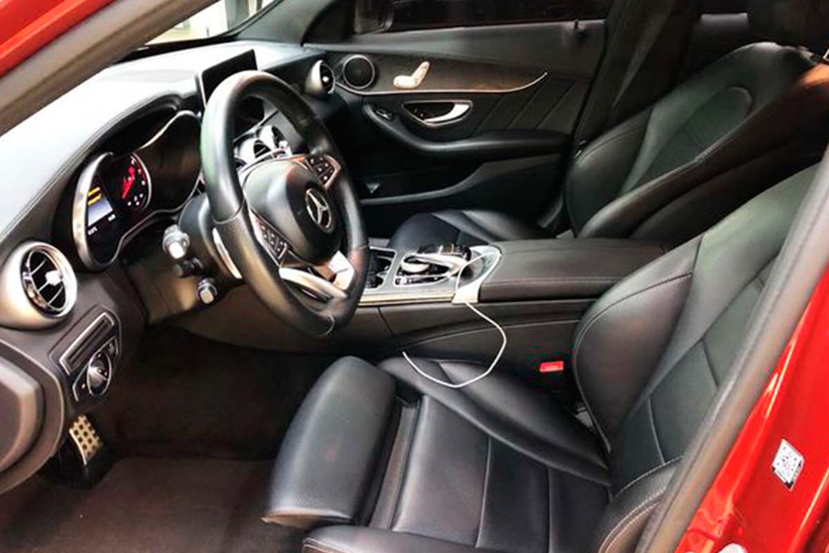 Mercedes C300 6