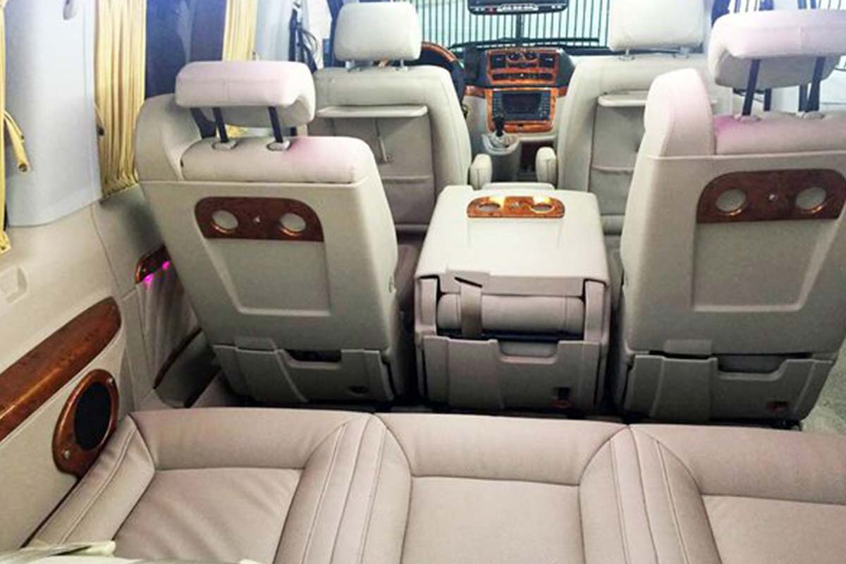 Mercedes Viano white 3