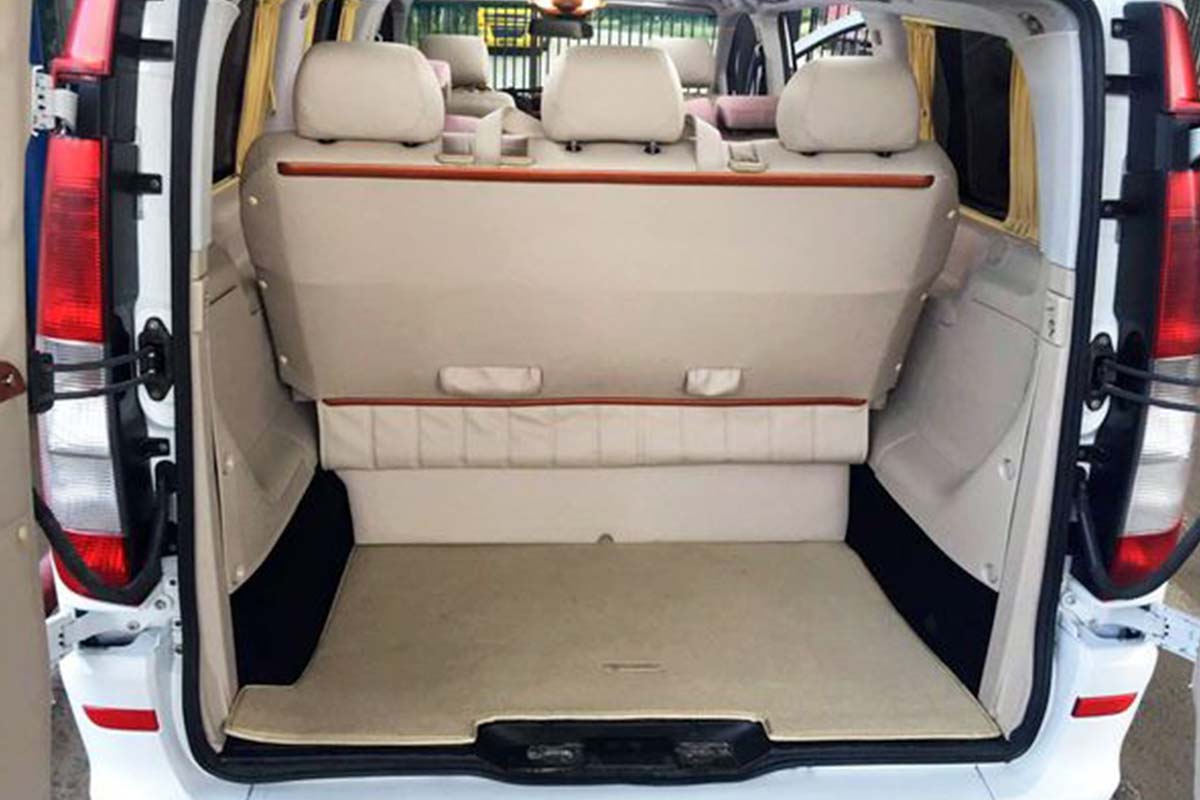Mercedes Viano white 6