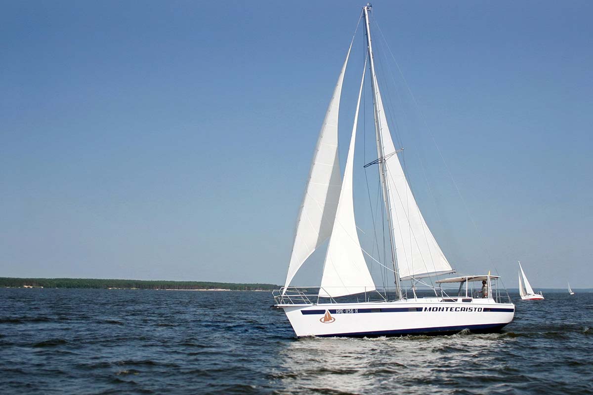 Sailing yacht Montechristo 2