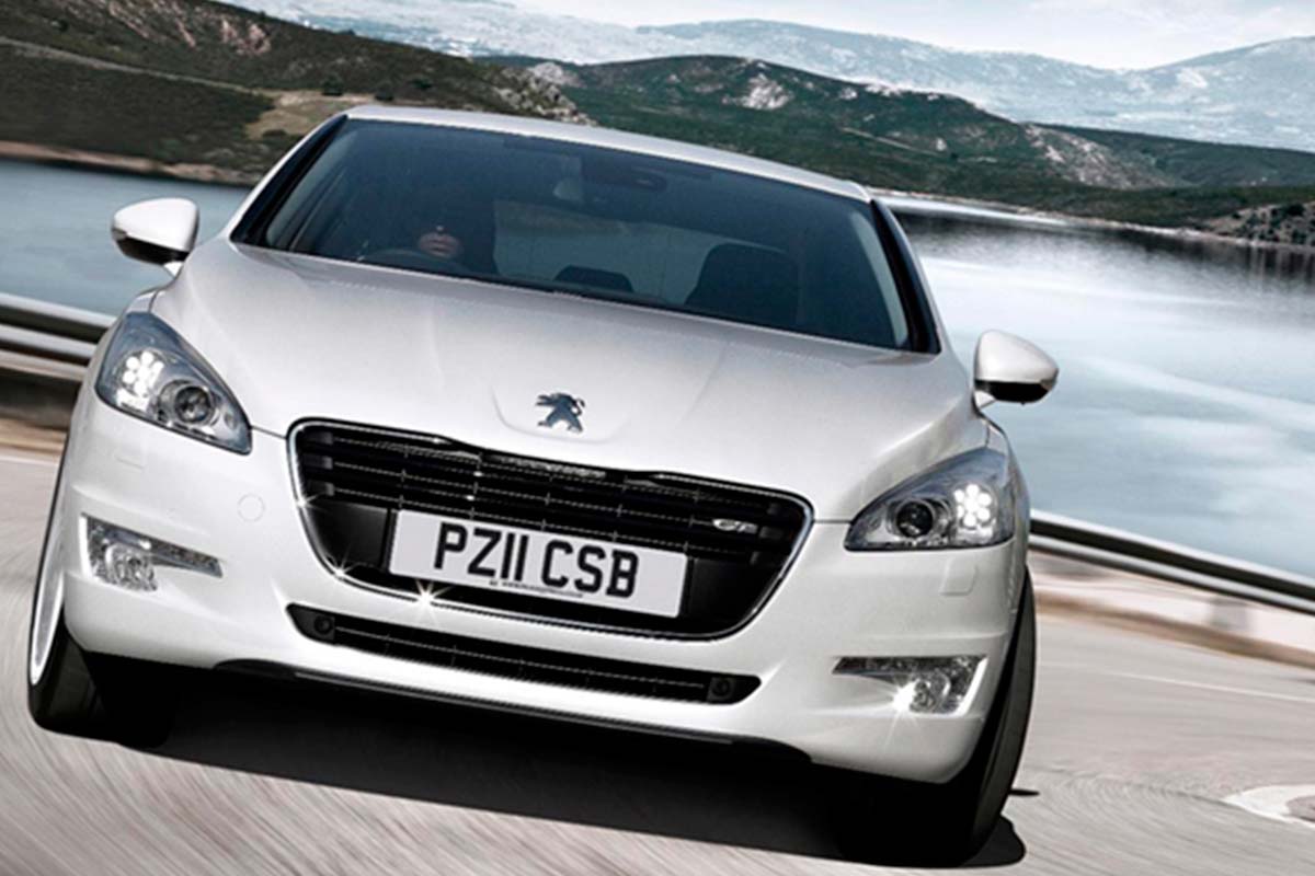 sedan Peugeot 508GT White Wearl 4