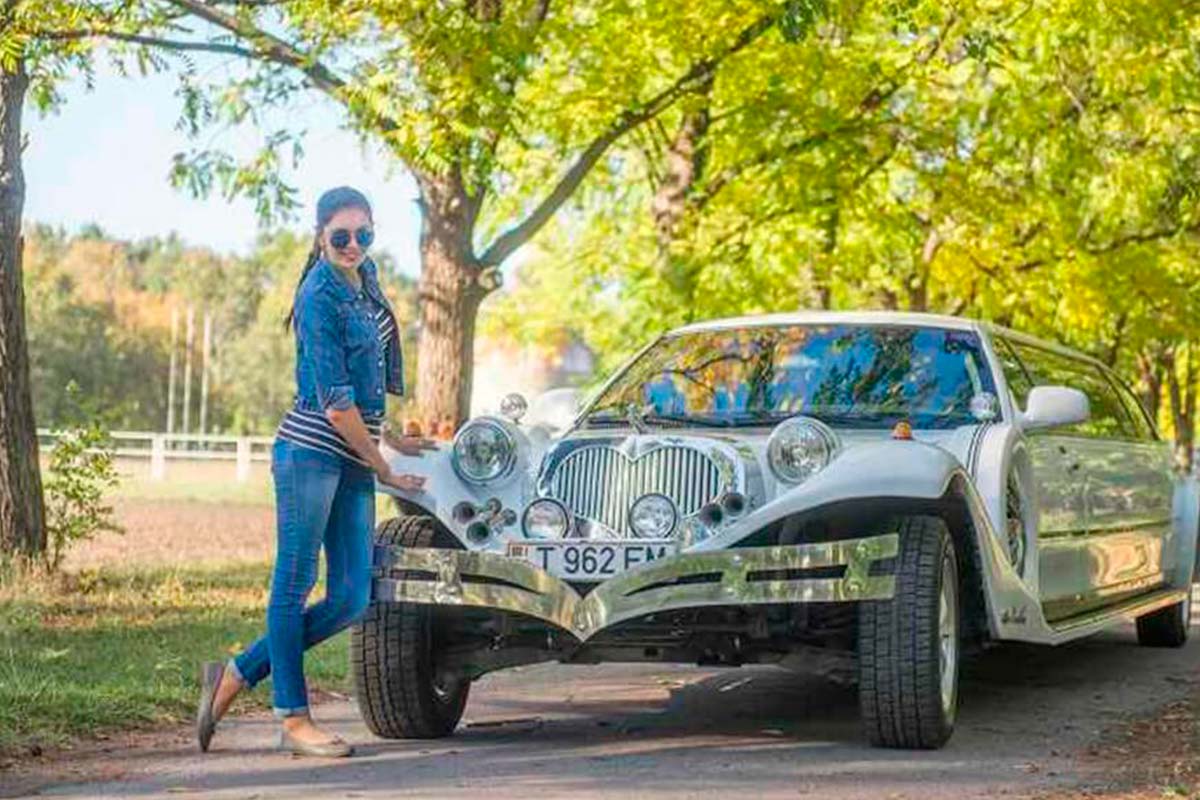 Лимузин EXCALIBUR PHANTOM 2