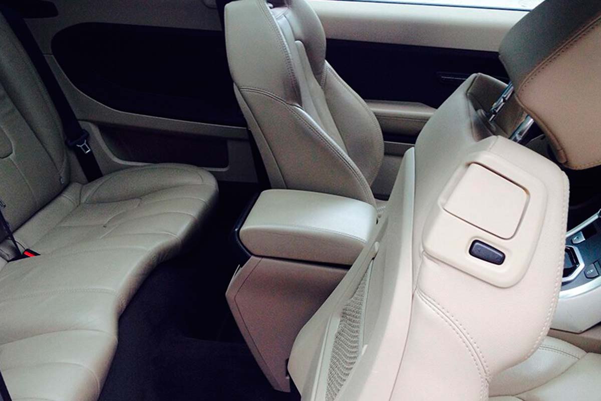 Range Rover SUV 4