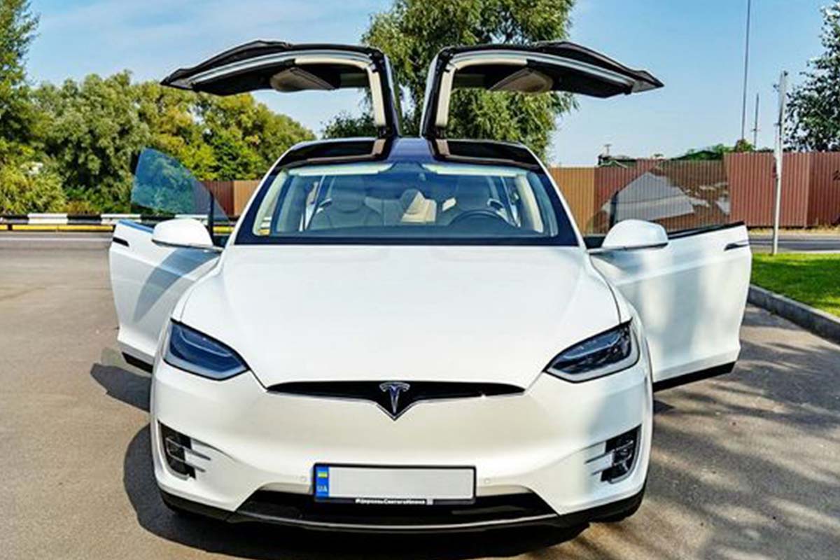 TESLA X 100D  2