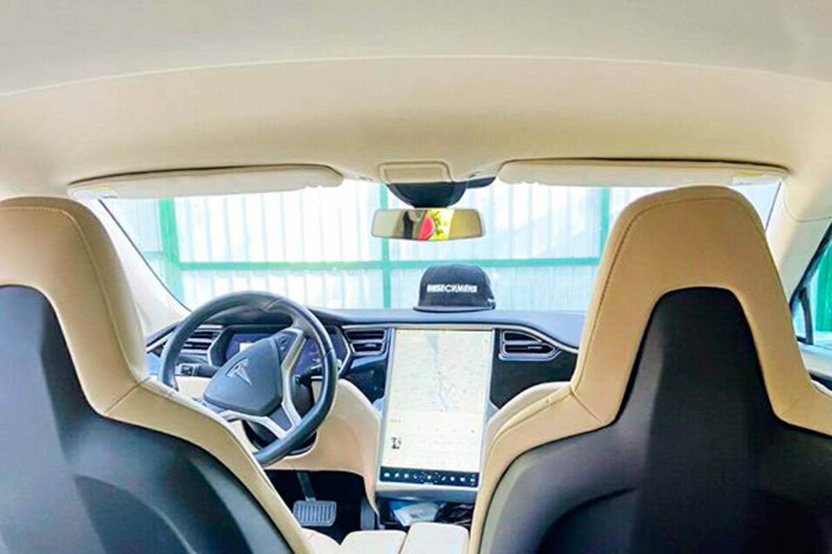 Tesla Model S75 1