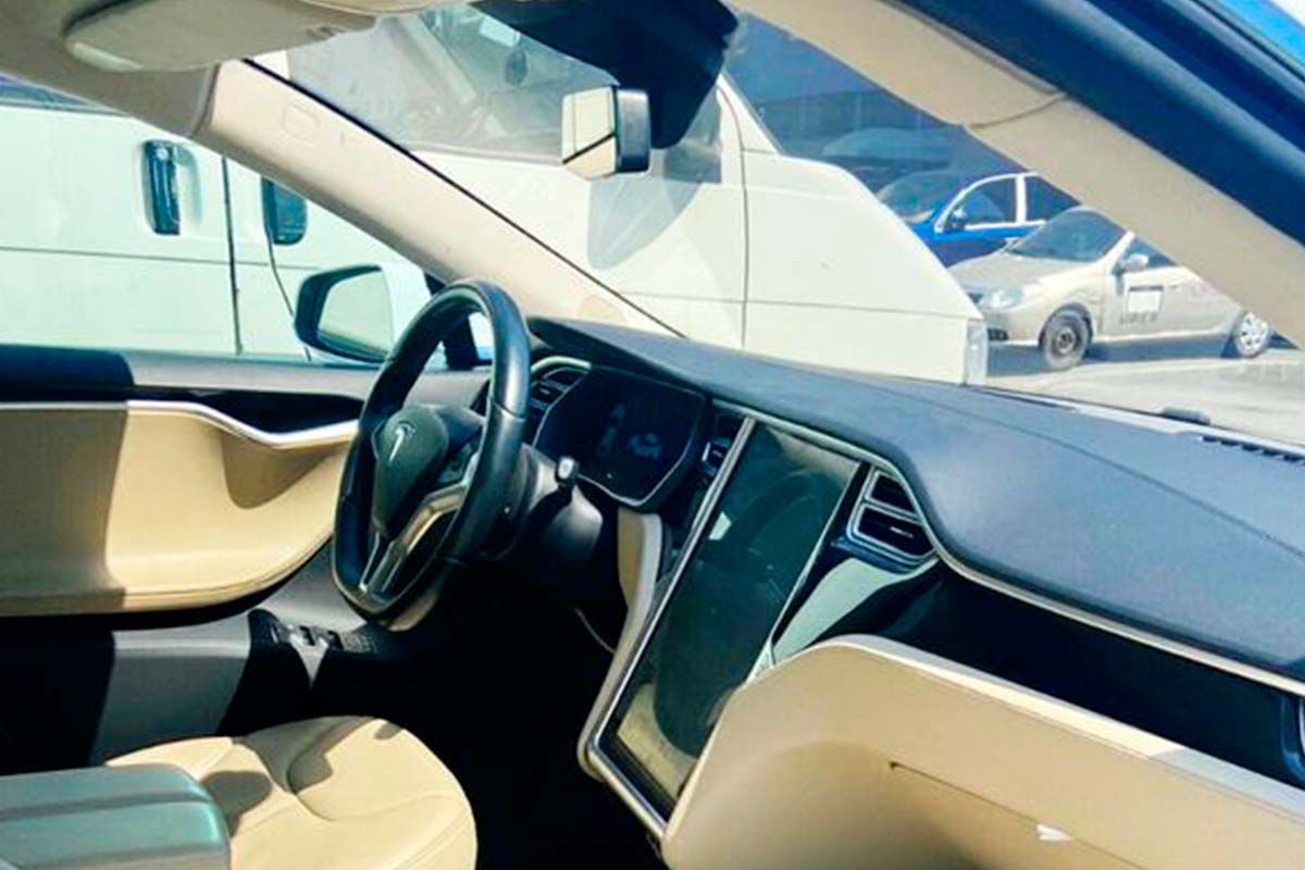 Tesla Model S75 2