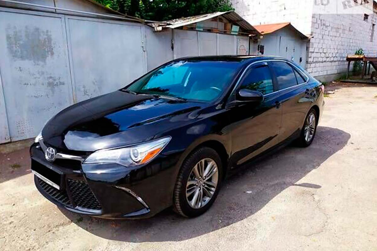  sedan Toyota Camry 2016 black 2