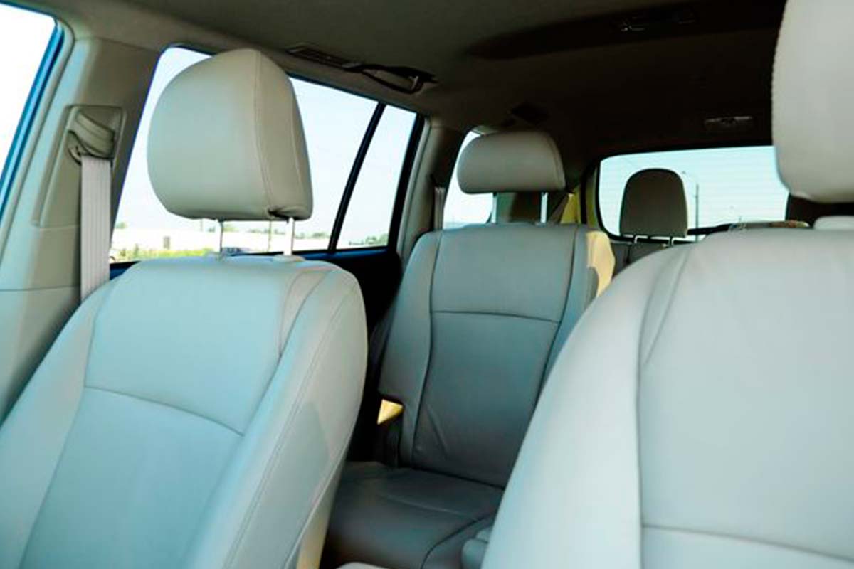 Toyota Highlander SUV 3