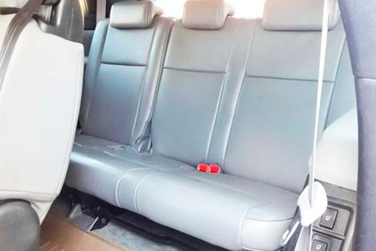 Sedan Toyota Sequoia Platinum gloss gray 4