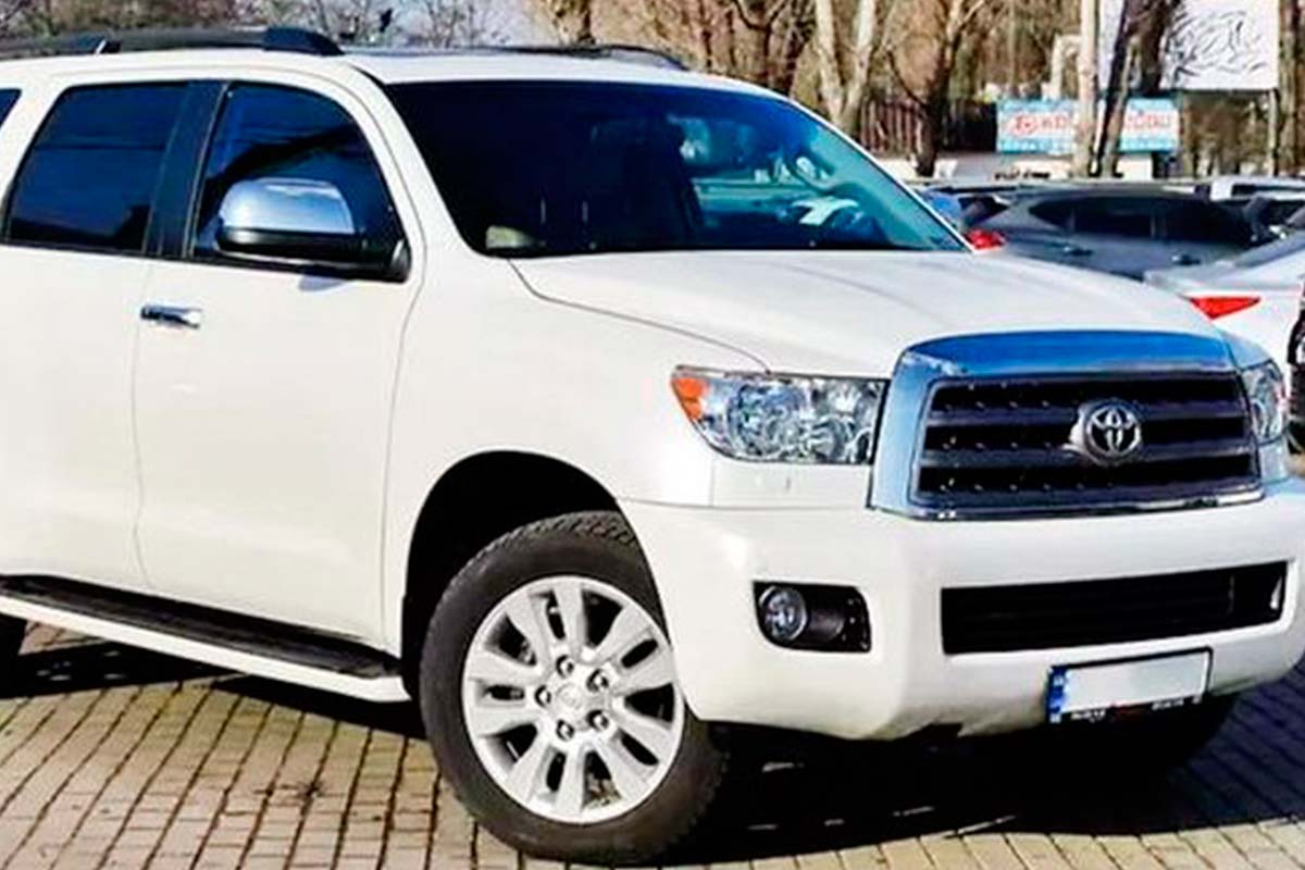 Toyota Sequoia white  2