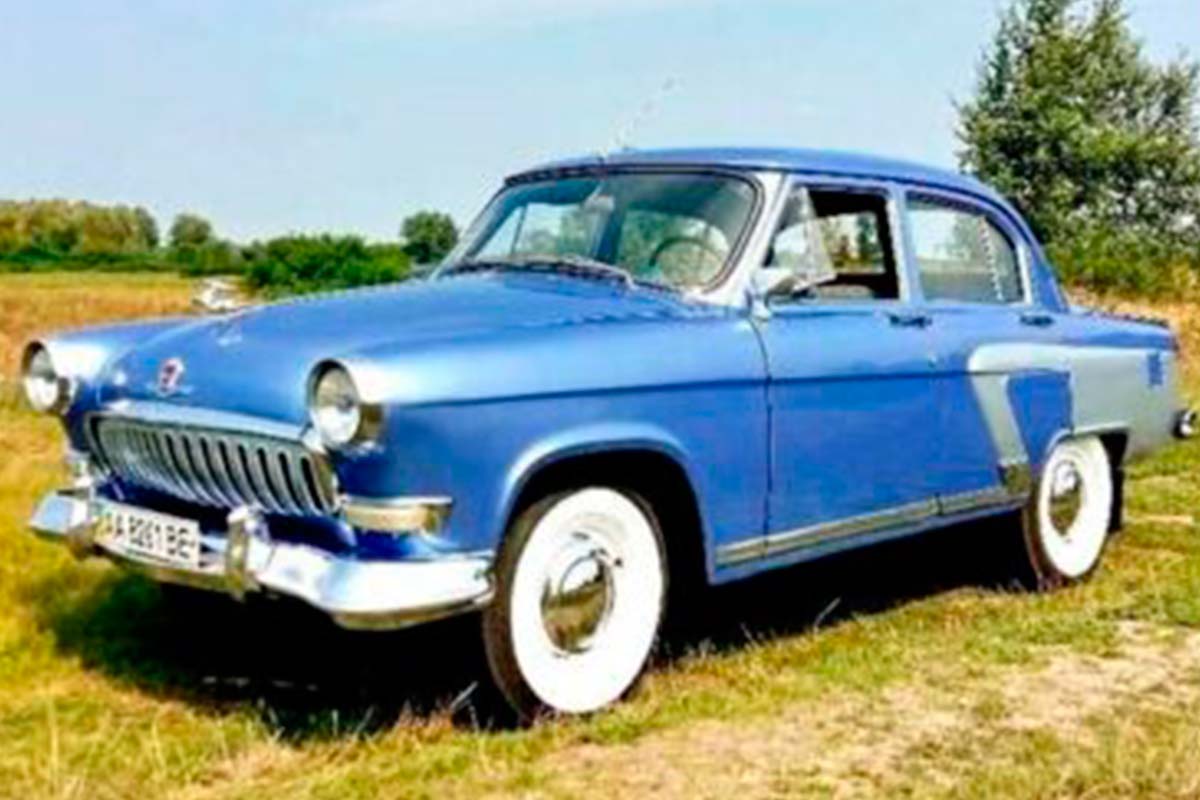 Volga GAZ 21 blue 1