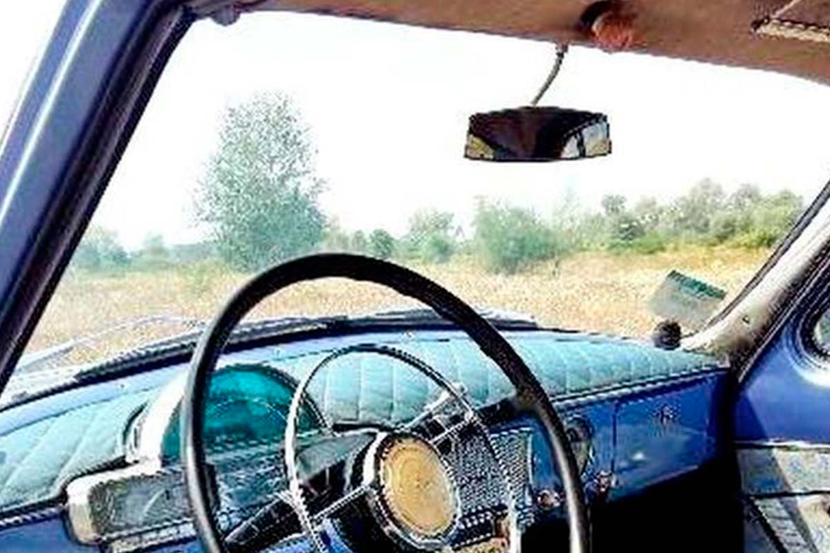 Volga GAZ 21 blue 3