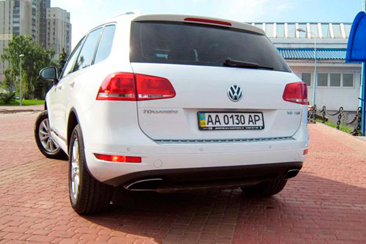 Внедорожник Volkswagen Touareg 3