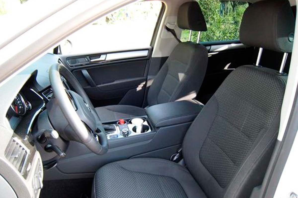 Внедорожник Volkswagen Touareg 6