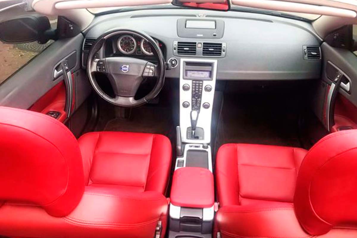 Sedan Volvo C70 2