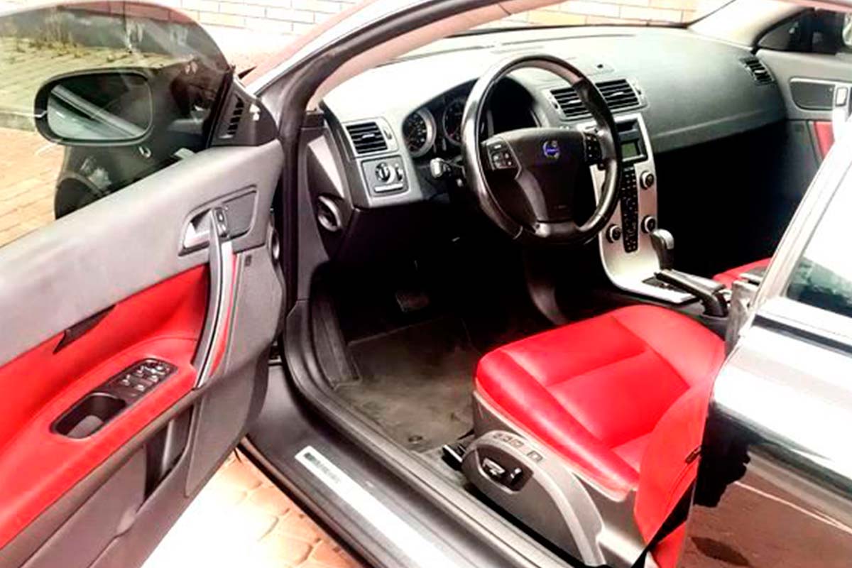 Sedan Volvo C70 5