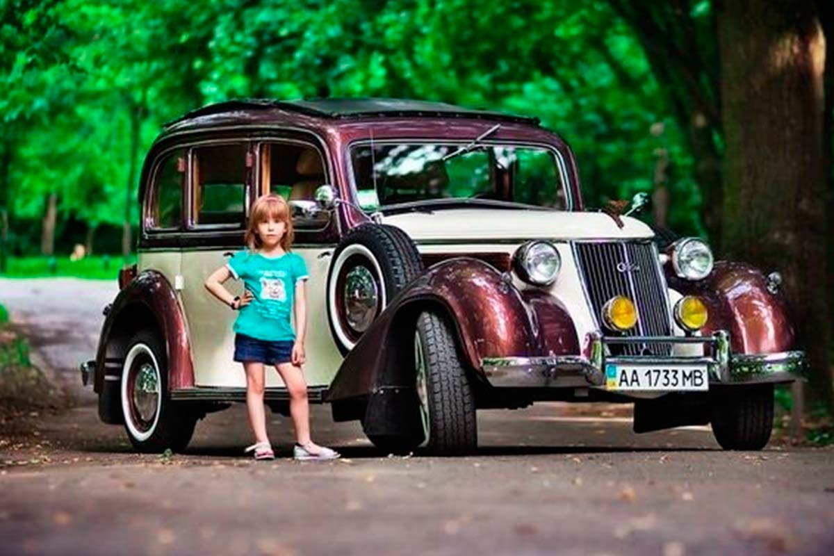 Retro car Wanderer 6