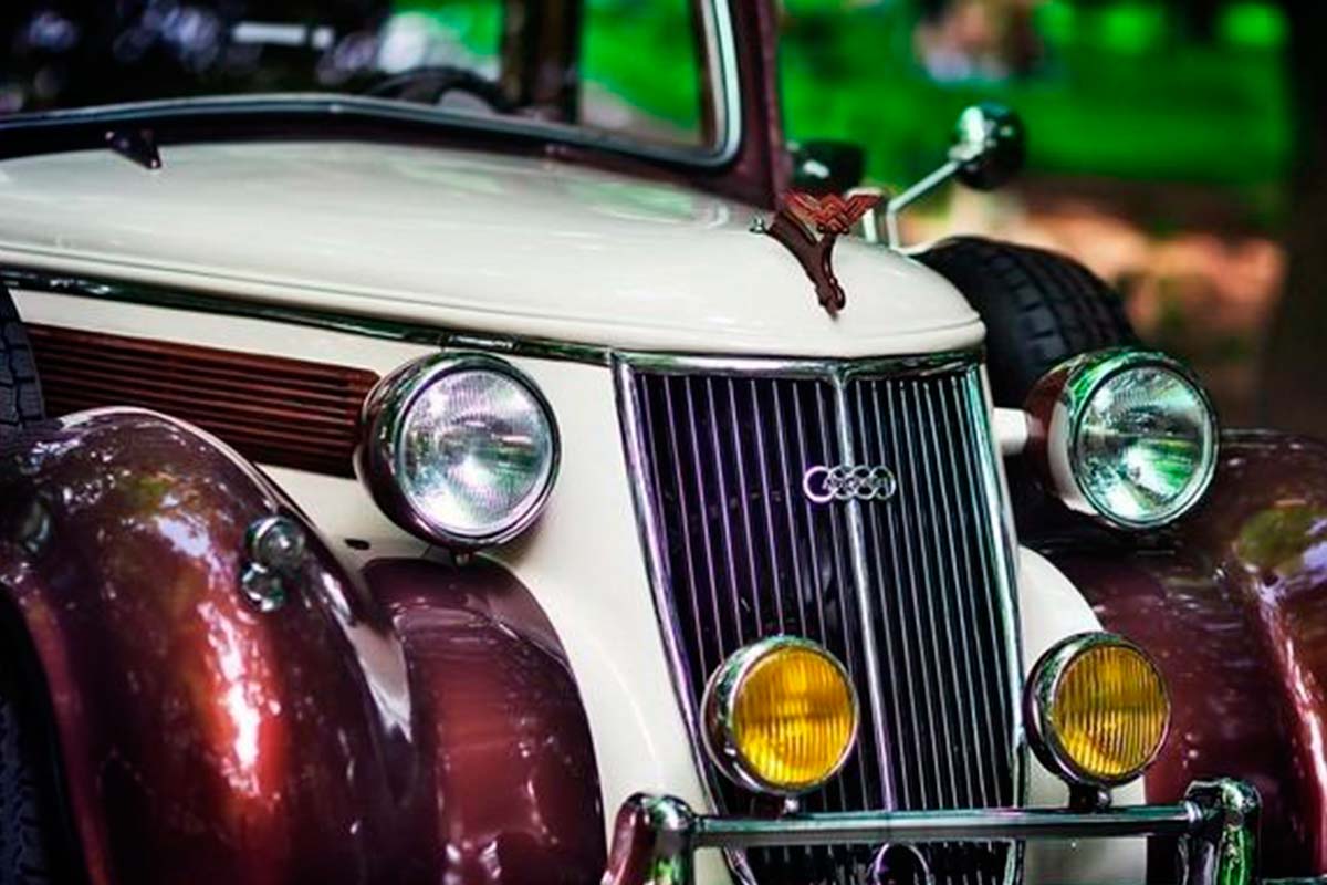 Retro car Wanderer 2