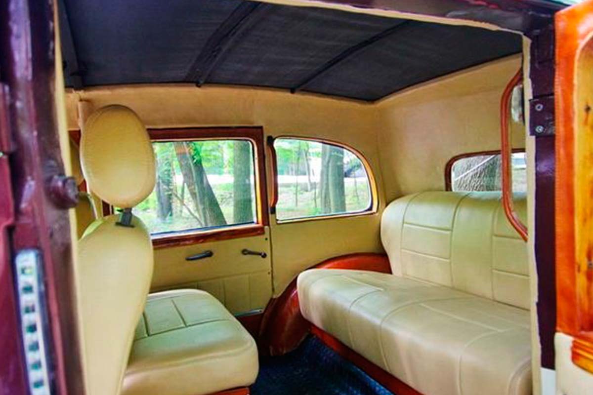 Retro car Wanderer 4