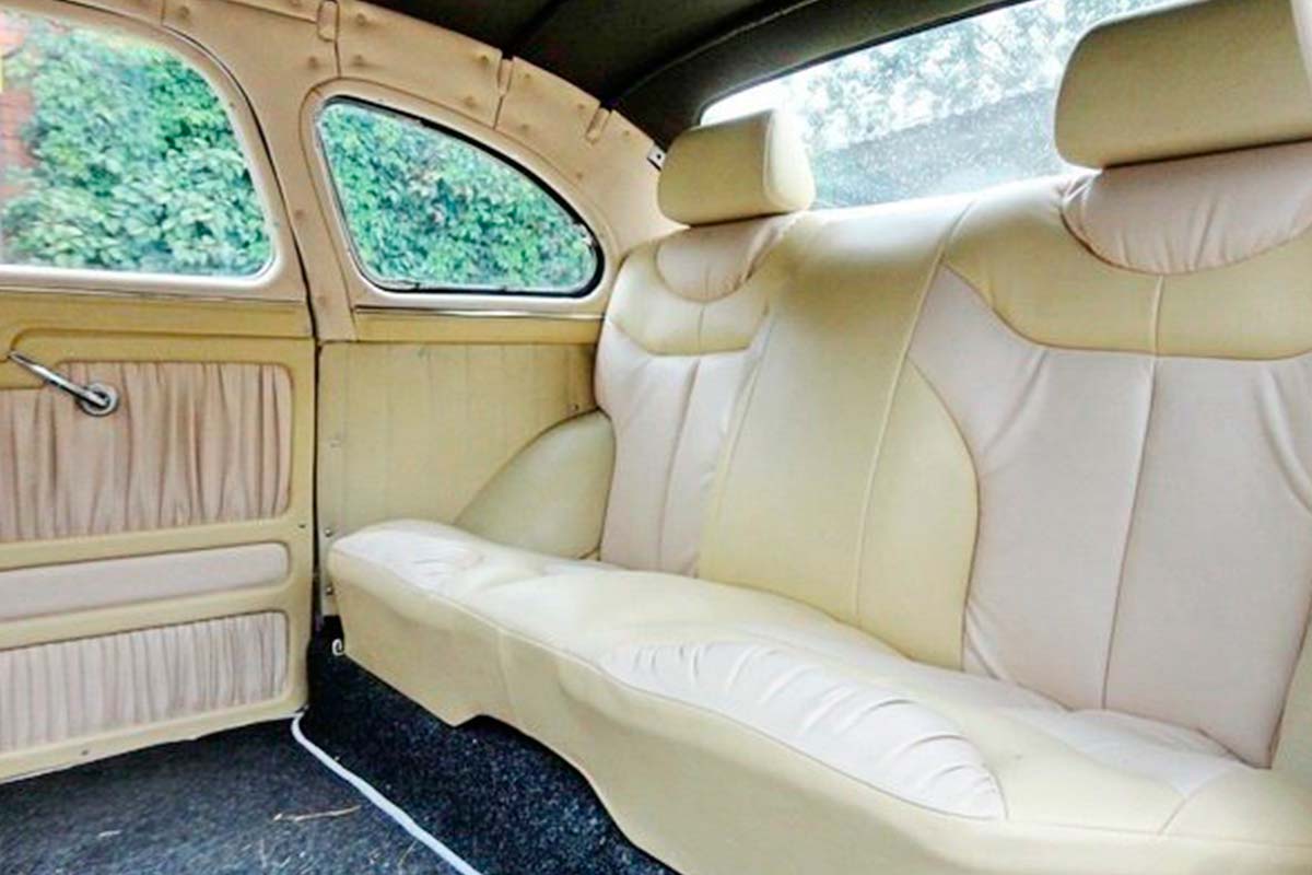 Ретро автомобиль ZIM GAZ-12 2